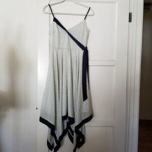 Banana Republic Flowing Sleeveless Summer Dress